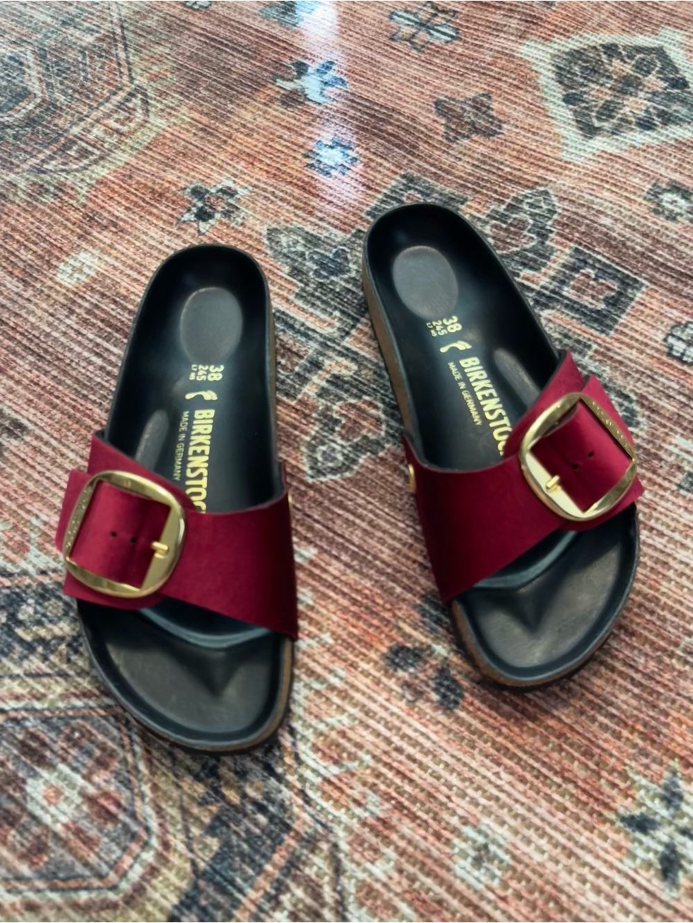 Birkenstock Ultra Rare Madrid Big Buckle Maroon Velvet Slide Sandal sz EU 38 - Picture 4 of 4